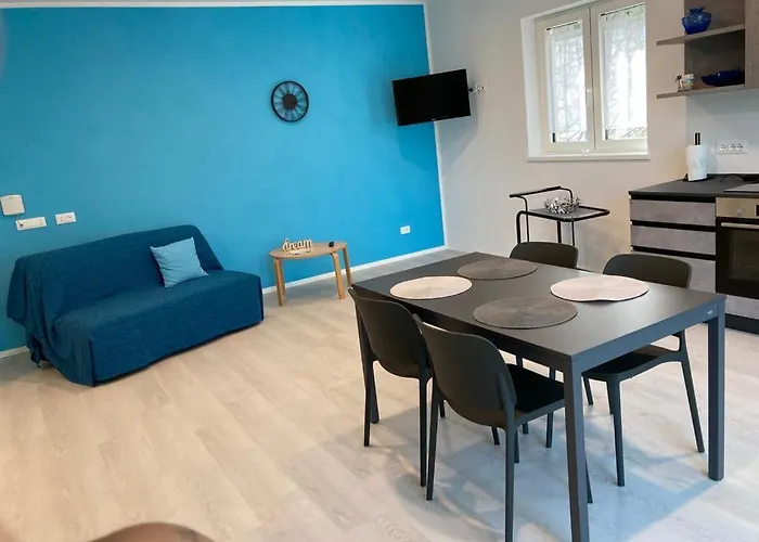 La Casa Sul Lago Apartments - Blue Wave Apartment