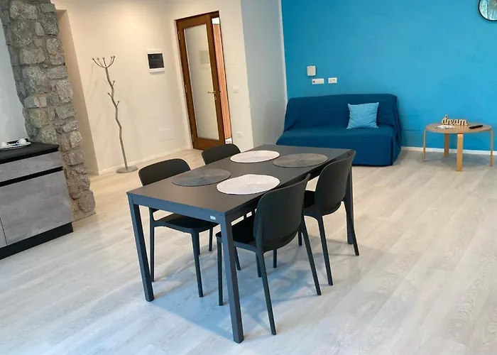 La Casa Sul Lago Apartments - Blue Wave Apartment
